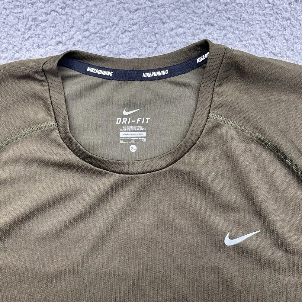 Nike Running 519700-321 Mens XL Nike Miler Dri-Fit L/S Green CrewNeck Shirt